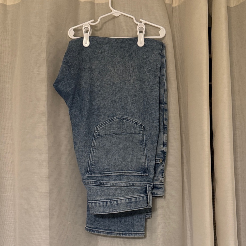 Classic Blue Denim Jeans. Banana Republic Travel Jeans